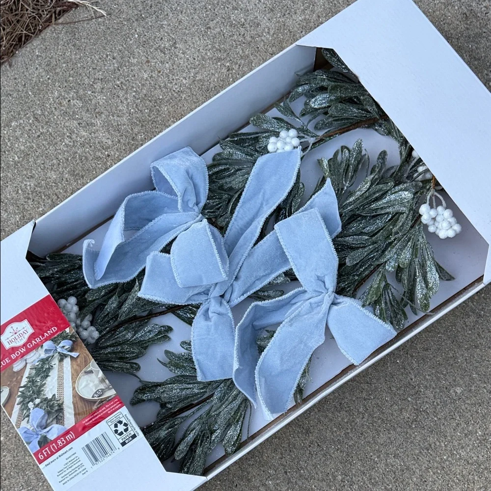 Holiday Time Frosted Blue Bow Garland - NWT